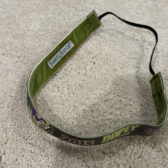 Sweaty Bands Dopey Challenge 2015 1” Headband - Picture 3 of 4